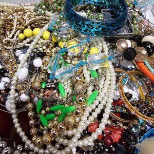 Vintage To Modern Jewelry Lot 5lbs All Wearable No Junk